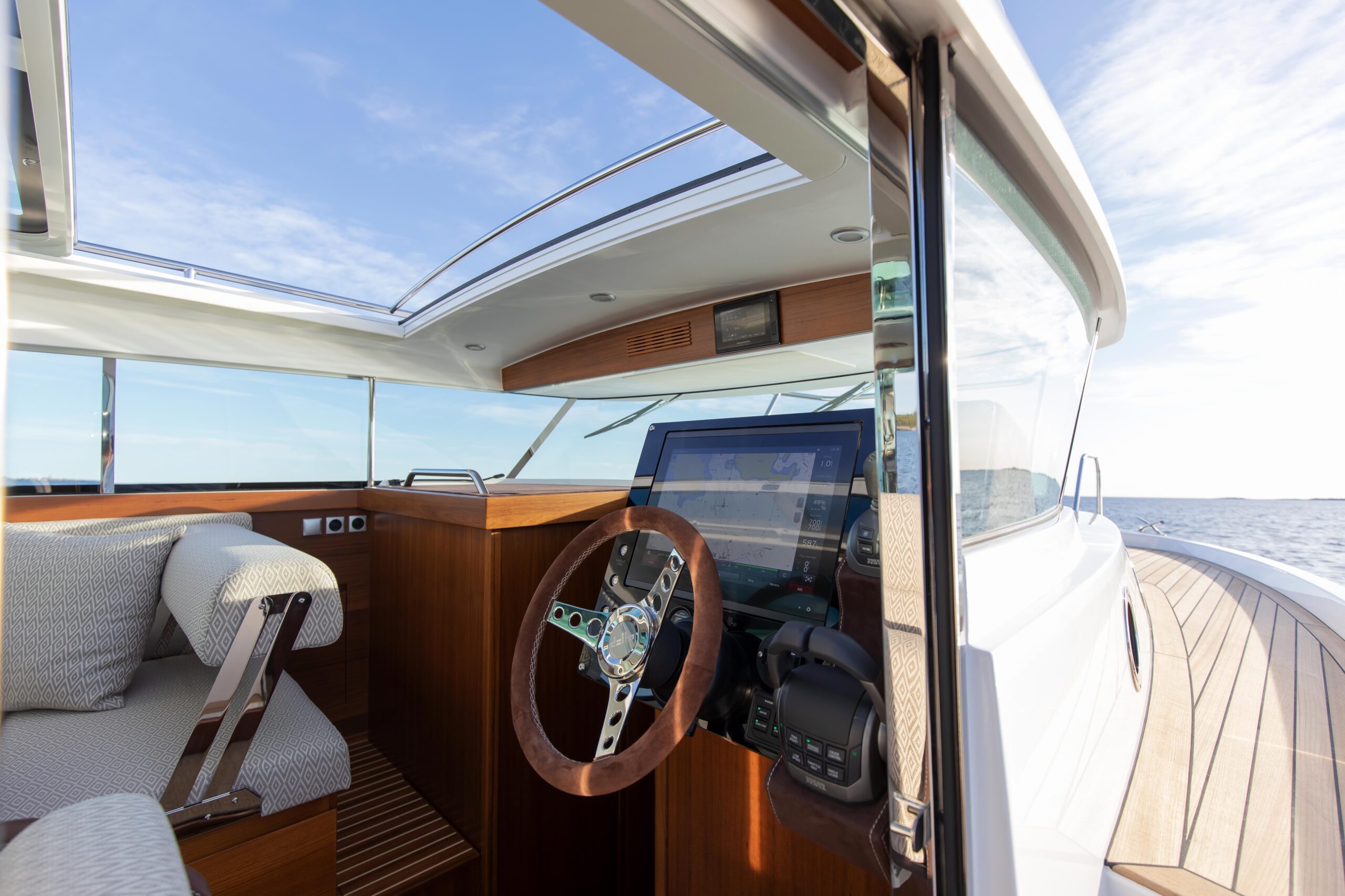 Delta Powerboats 340 sw Delta Powerboats 340 sw
