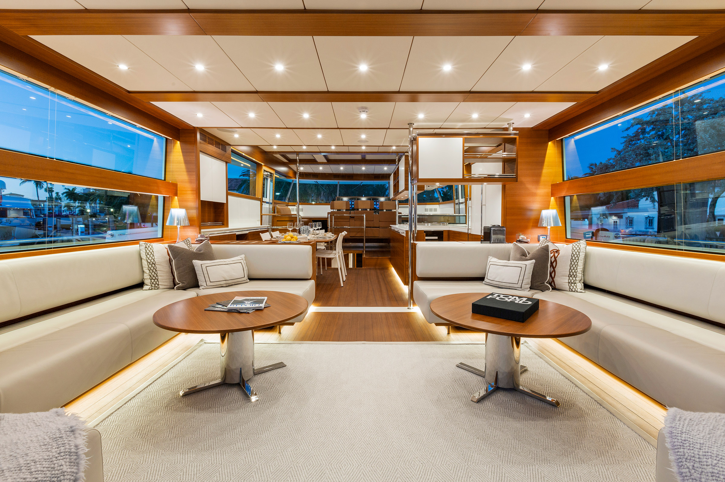 Delta Powerboats 88 carbon