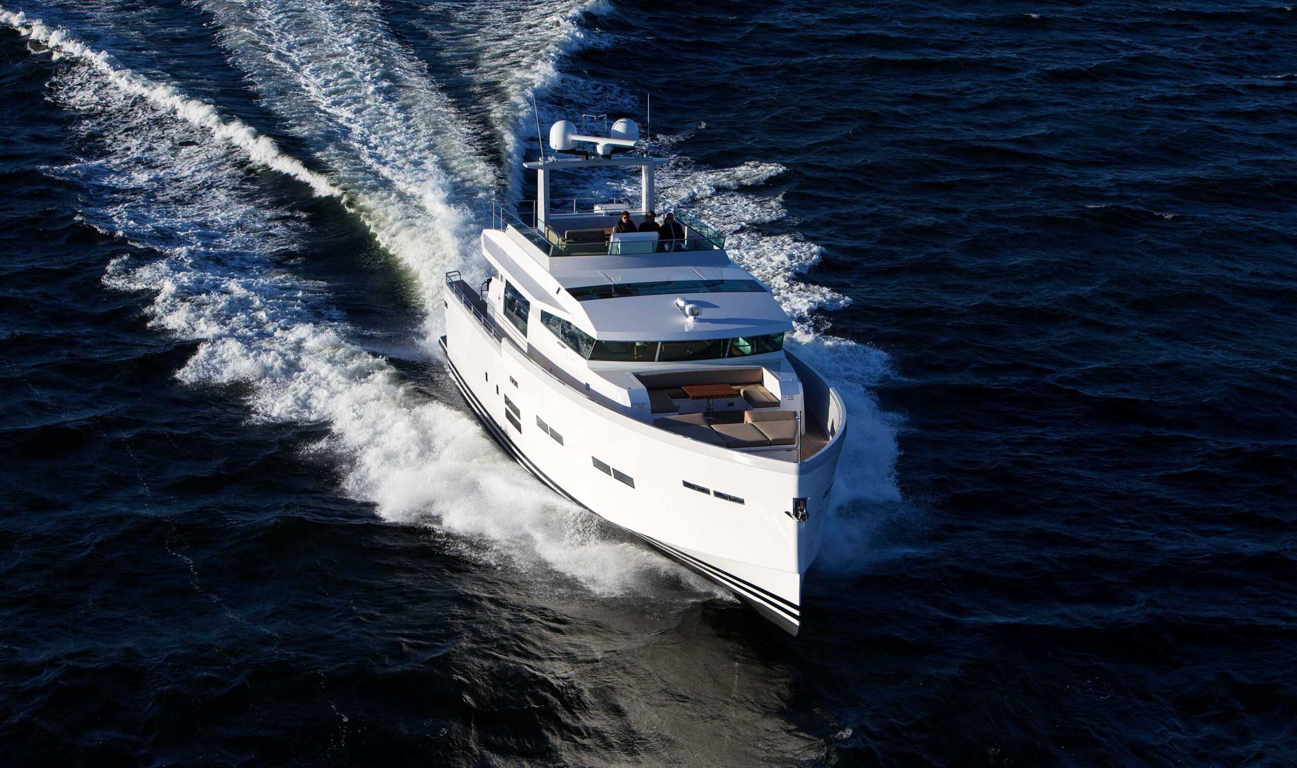 Delta Powerboats 88 carbon