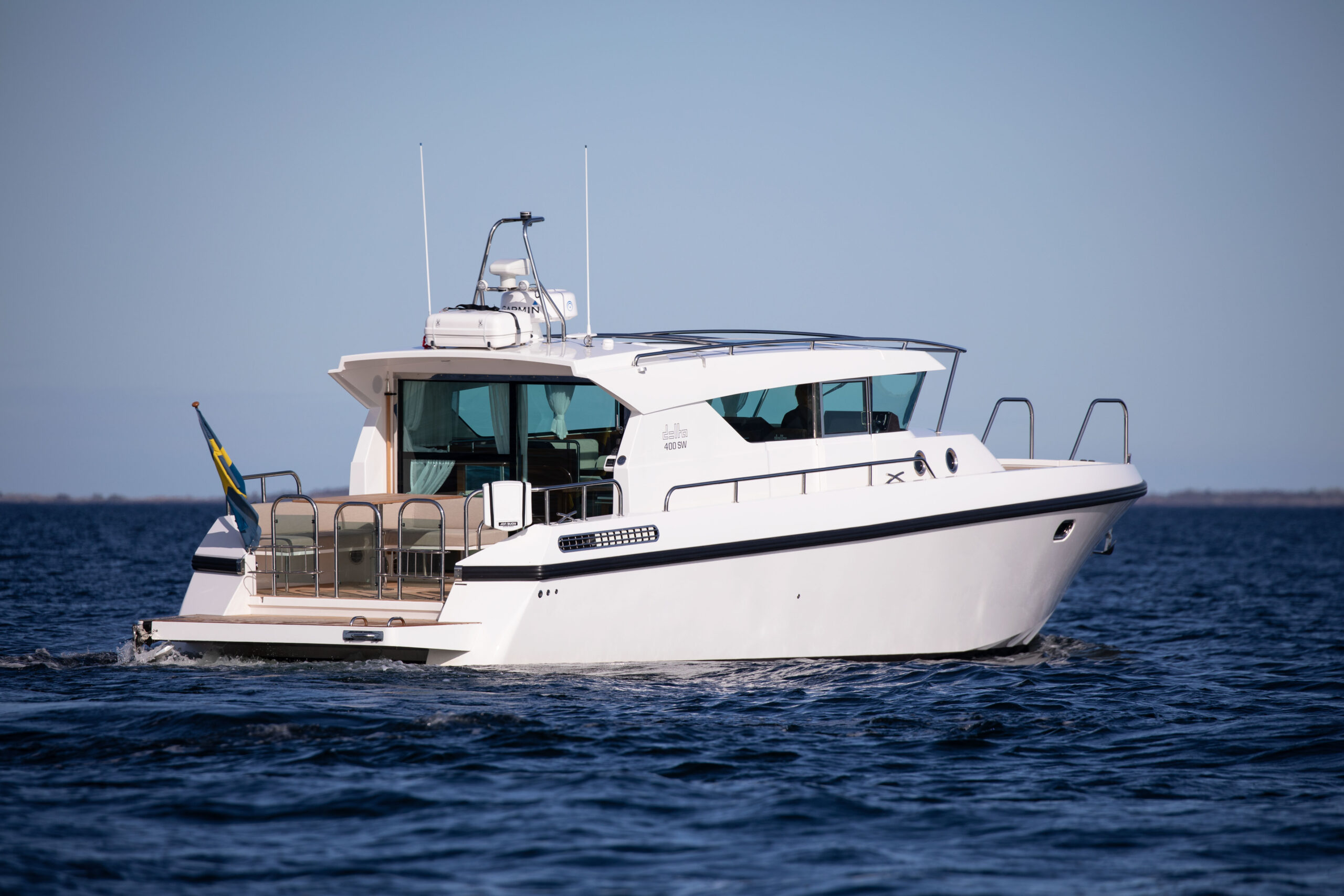 Delta Powerboats 400 sw Delta Powerboats 400 sw
