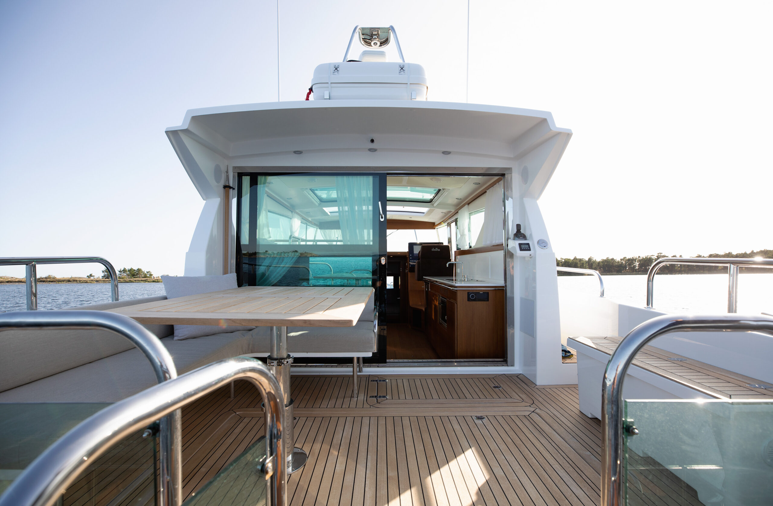 Delta Powerboats 400 sw Delta Powerboats 400 sw