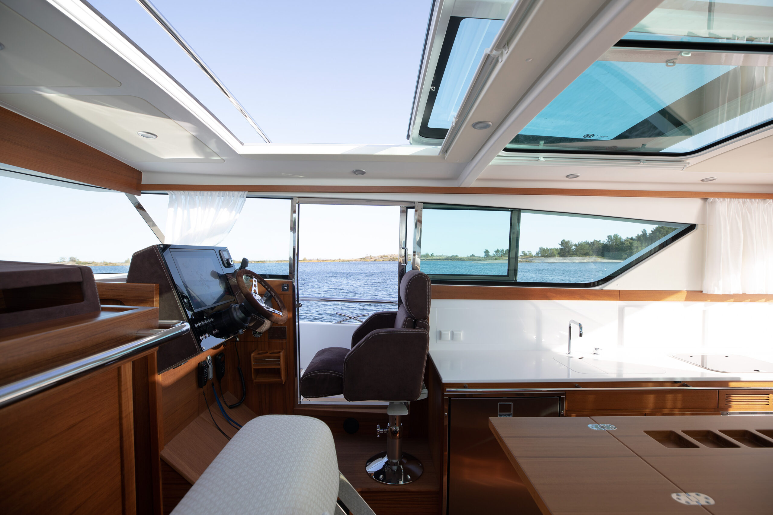 Delta Powerboats 400 sw Delta Powerboats 400 sw